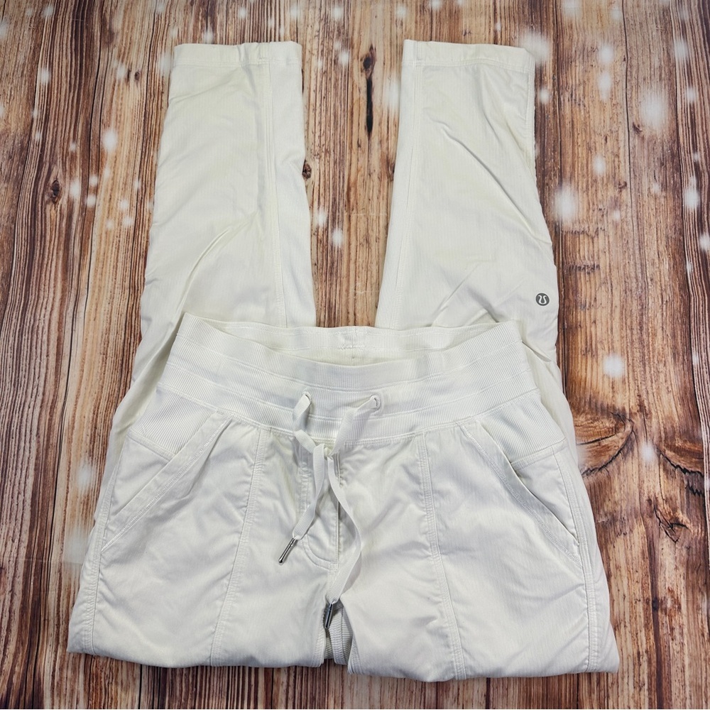 Lululemon Athletica Studio Peants Women’s Size 6 White
